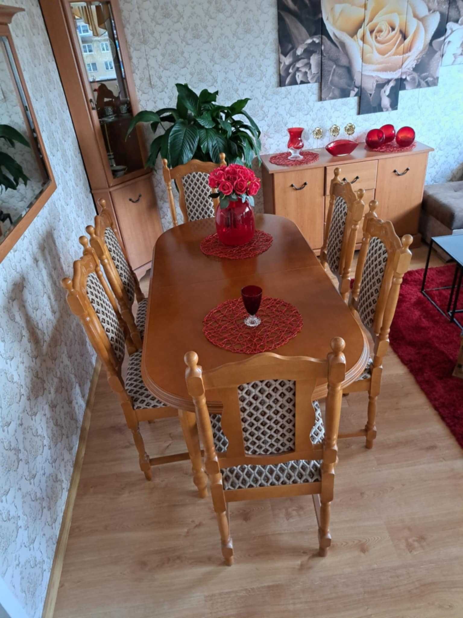 stół  plus krzesła