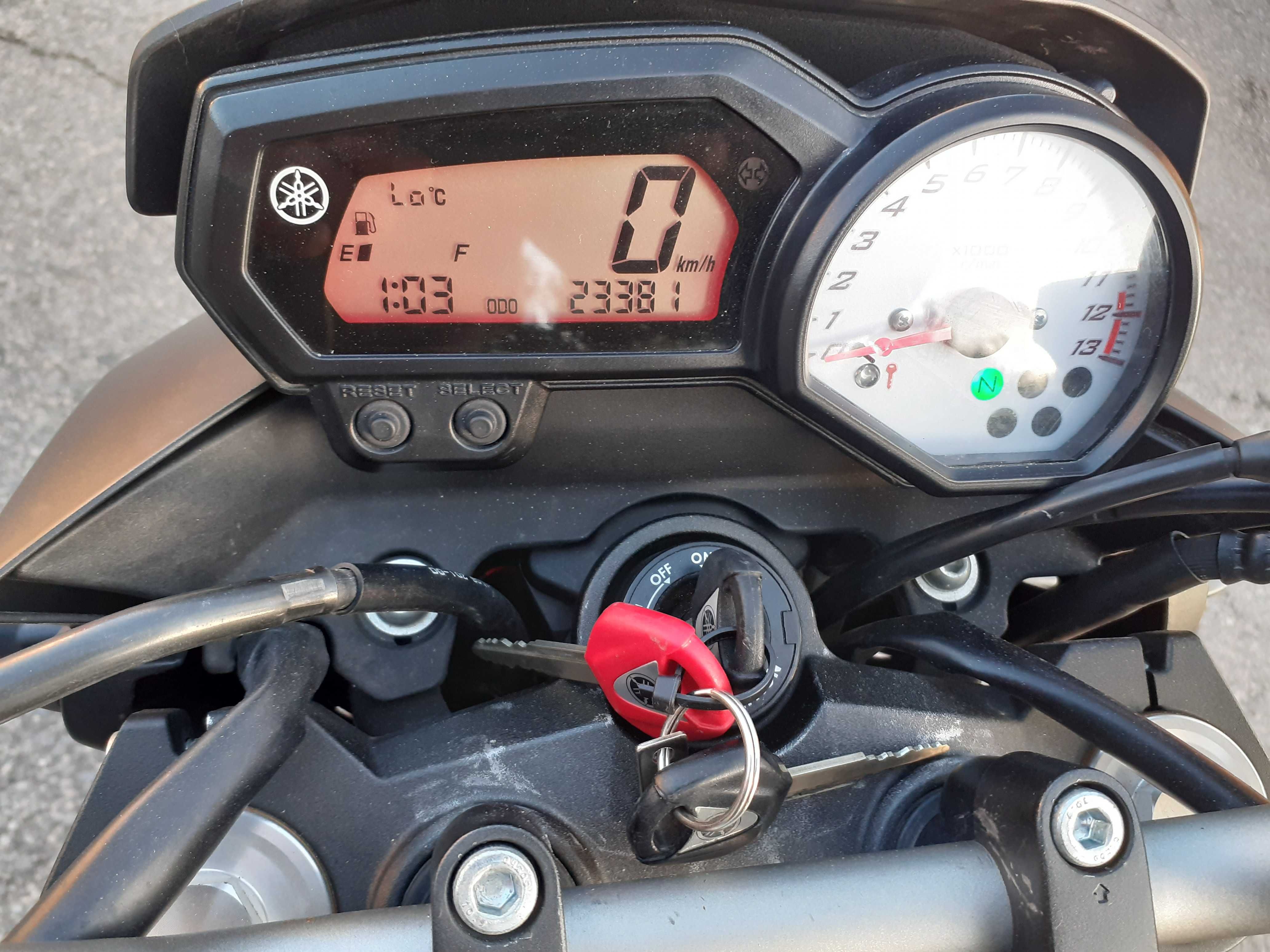 Piękna FZ8 z 2012 roku z oryginalnym przebiegiem 23381km. + Akrapovic