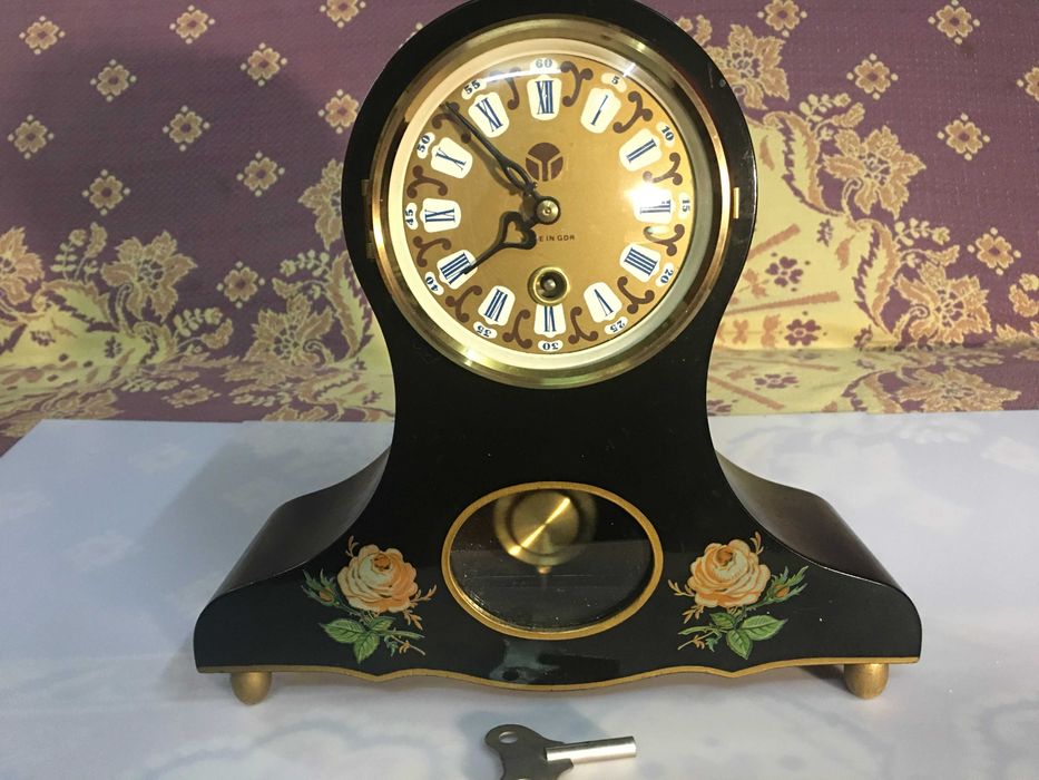 годинник настільний