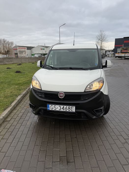 Fiat Doblo Maxi 2020 1.6 multijet niski przebieg 2 komplety kół