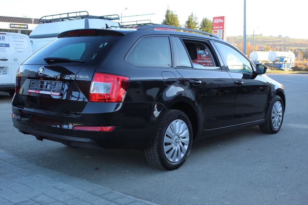 Skoda Octavia 4X4  186 TYS przeb. Navi Czujniki Hak