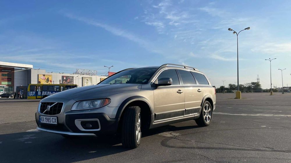 Продам Volvo XC70 2008