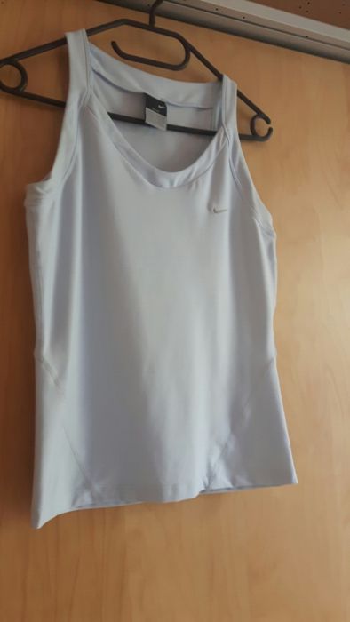 Top sportowy Nike