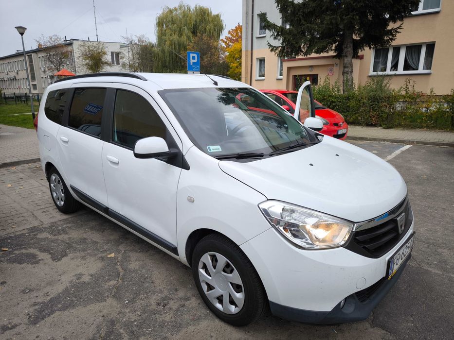 Dacia Lodgy Laureate 7 Osób 1,6 Klima/pierwsza rejestracja 12.2015