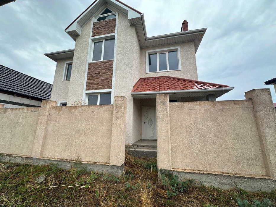 Предлагается к продаже дом под чистовую отделку в Совиньон-2.