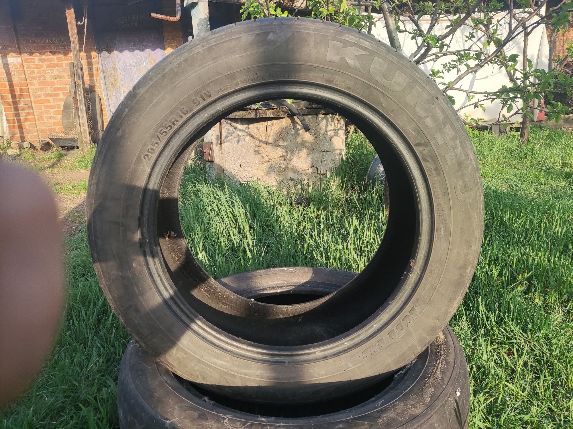 Kumho 205*55 r16