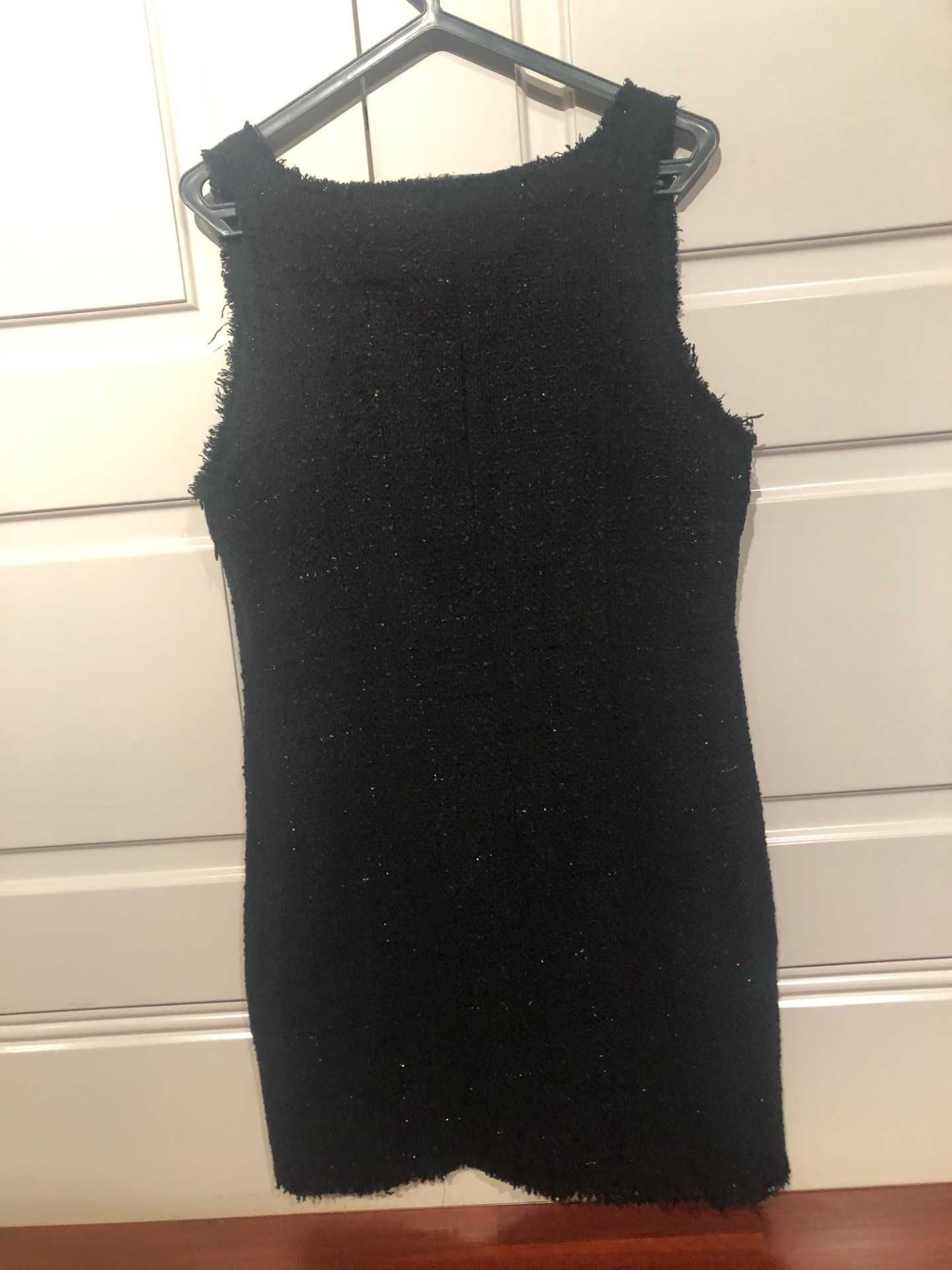 vestido preto tipo CHANEL em lã  muito bonito marca PROMOD tamanho  40