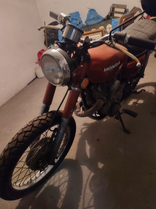 Honda cb 175 de 1972 reservada