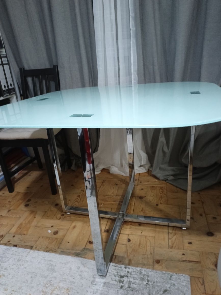 Mesa para sala ou cozinha