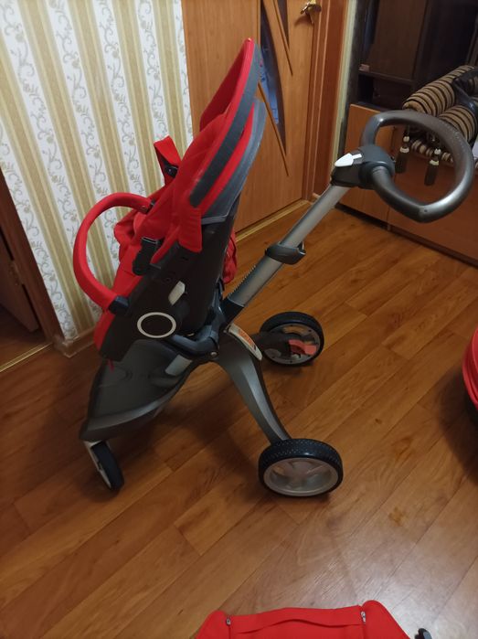 Каляска Stokke xplory v4 ( 2 в 1)
