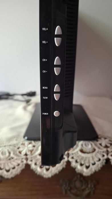 Telewizor  AEG  22 cale