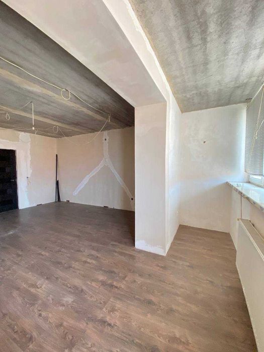 2-х кімнатна квартира в цегляному газовому будинку Старицького/Ріхтера