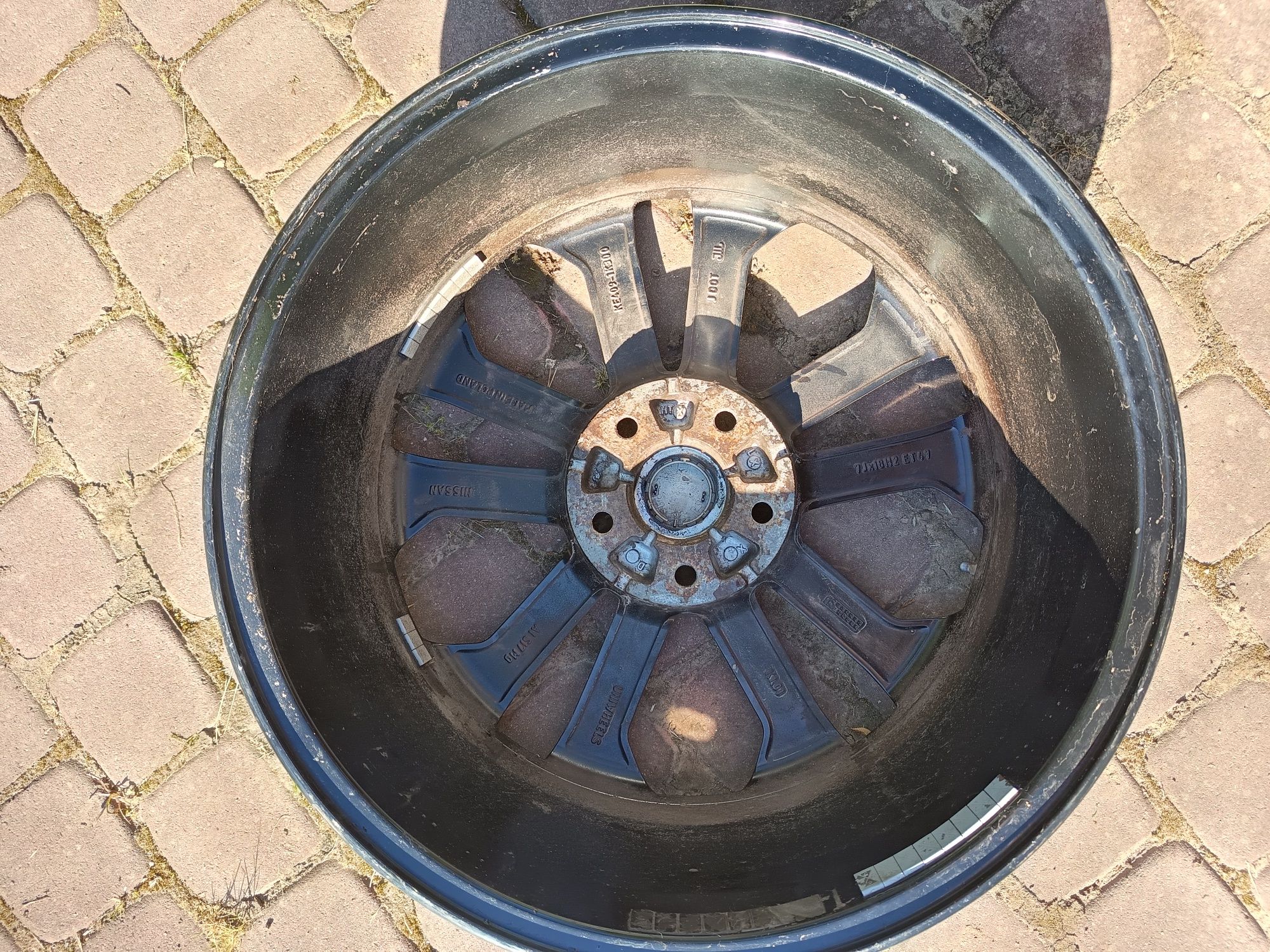 Nissan Juke f 15 felgi aluminiowe 18 czarne z czujnikami