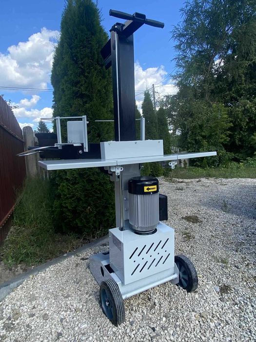 Łuparka hydrauliczna LUMAG do drewna z NIEMIEC nacisk 8 TON