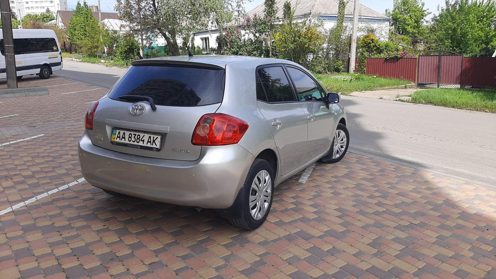 Toyota Auris 1.6 автомат ГАЗ