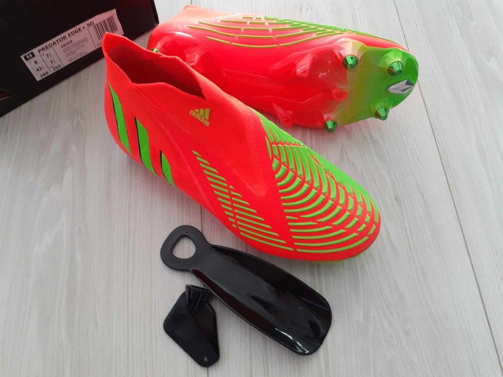 Profesjonalne buty piłkarskie, korki Adidas Predator EDGE+SG r.41 1/3