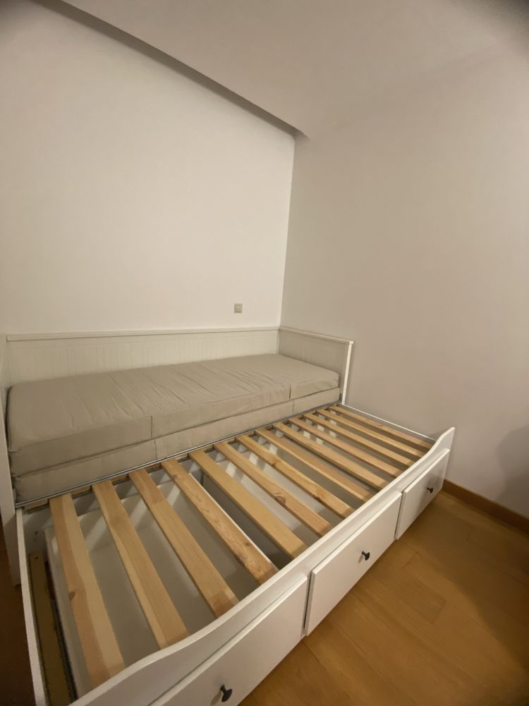 cama + 2 colchões + edredão