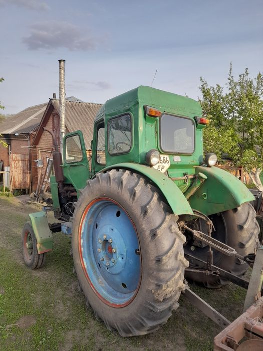 Продаю Трактор разом з ремарентом