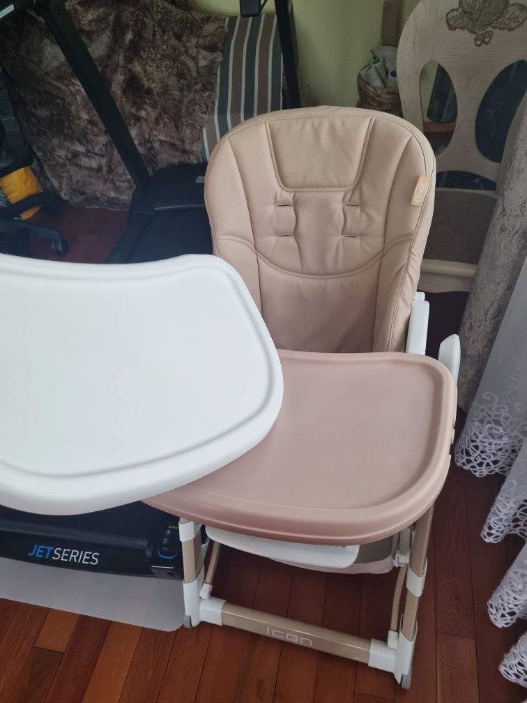 Krzesełko dziecięce do karmienia ICON firmy 4BABY kolor beż