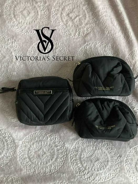 Zestaw 3 kosmetyczek Victoria’s Secret – czarne, pojemne