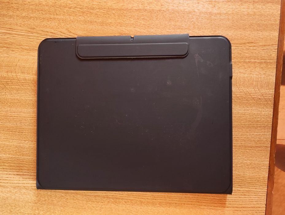 ESR чохол клавіатура iPAD 12,9' 5 and 6 gen