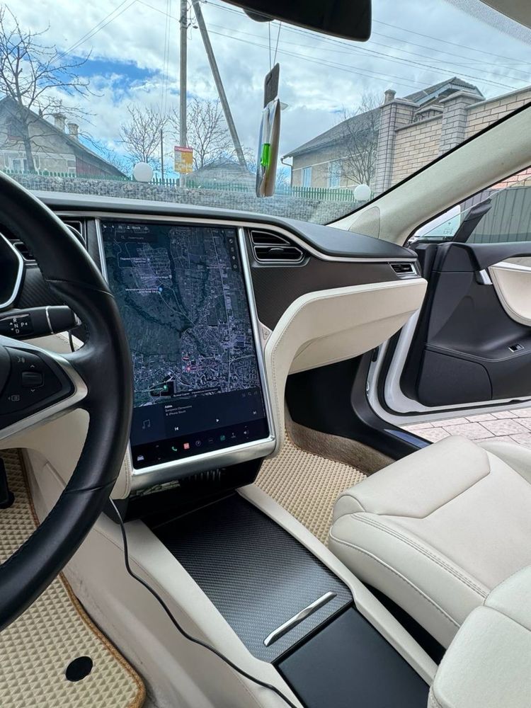 Tesla model S 100D