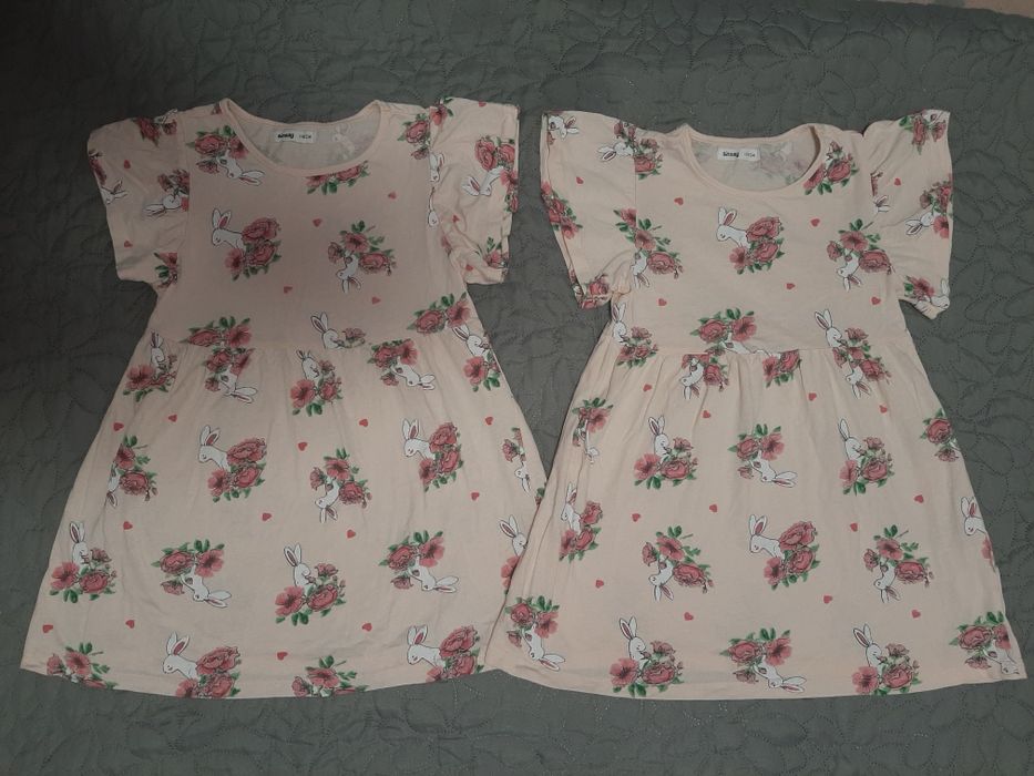 Dwie sukienki dla dziewczynek