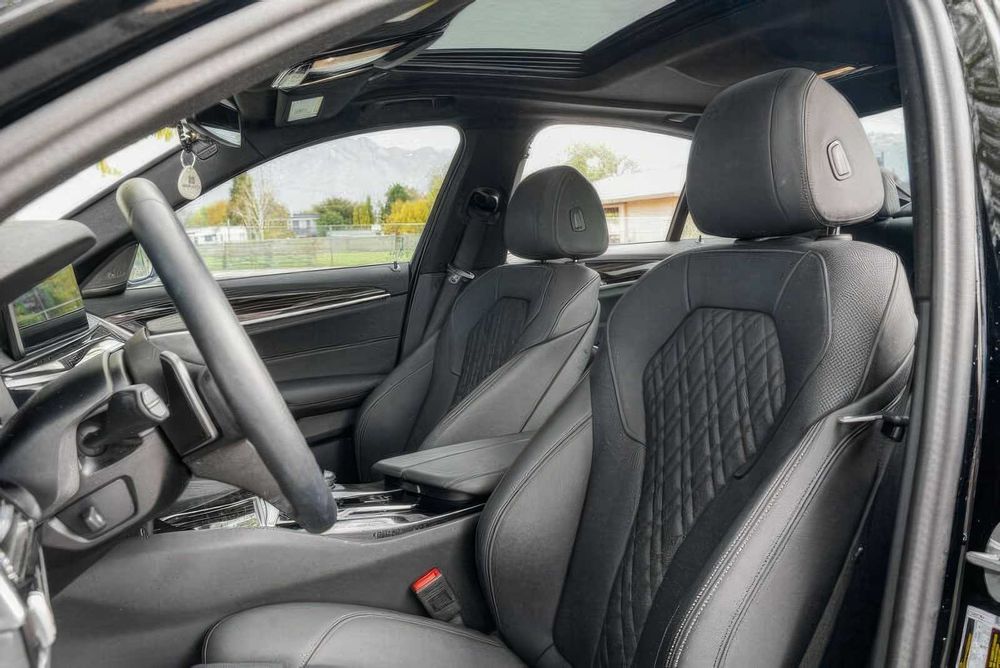 BMW 5 Series 530i xDrive      2023