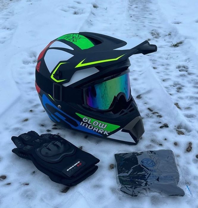 Мотошолом, шлем для мотоцикла, мотоекіп, шолом