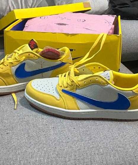 Travis Scott x air Jordan 1 low og wnms canary EU 42