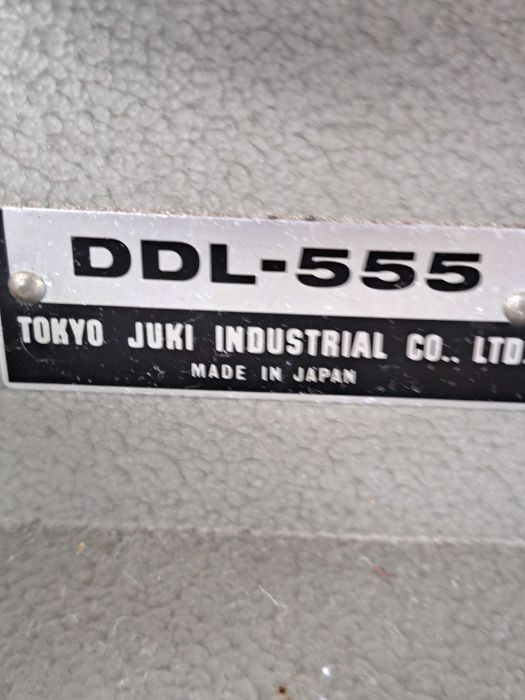 Máquina de costura industrial JUKI DDL-555