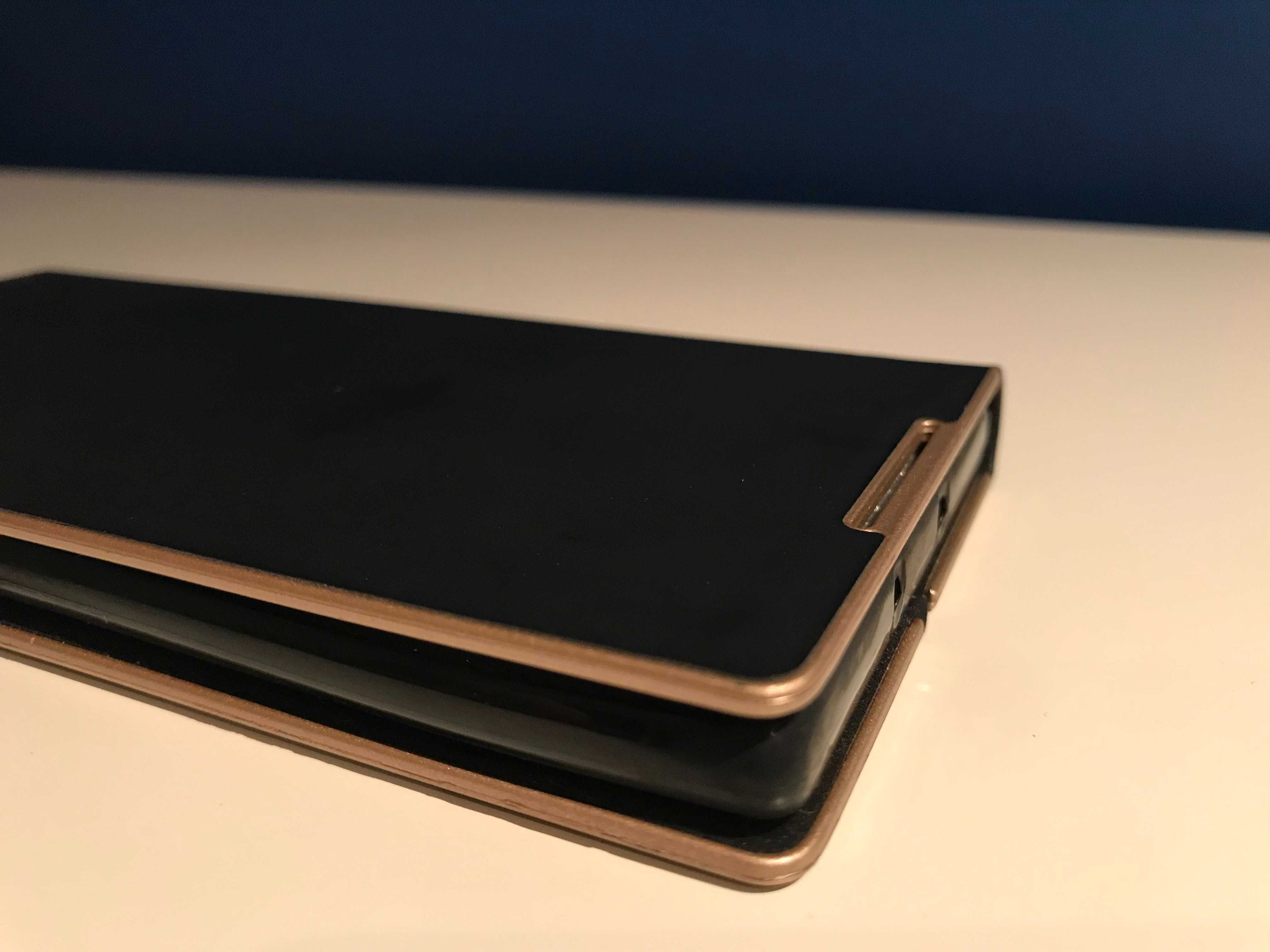 Etui na telefon komórkowy