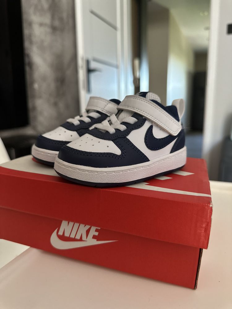 Buty dziecięce nike court borough low