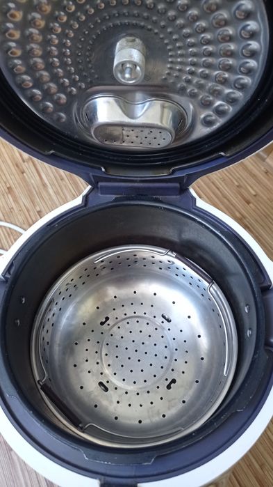 Мультиварка Moulinex Cook4Me
У комплектацію мультиварки входить чаша о