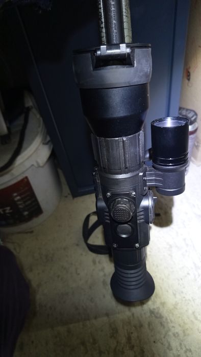 Продам приціл нічного бачення юкон