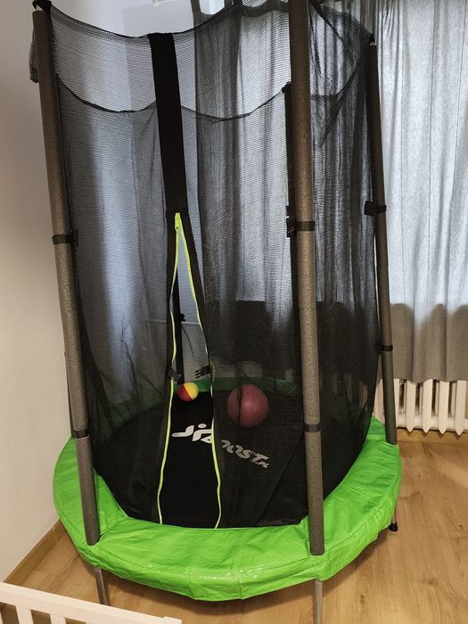 Trampolina domowo/ogrodowa stan idealny