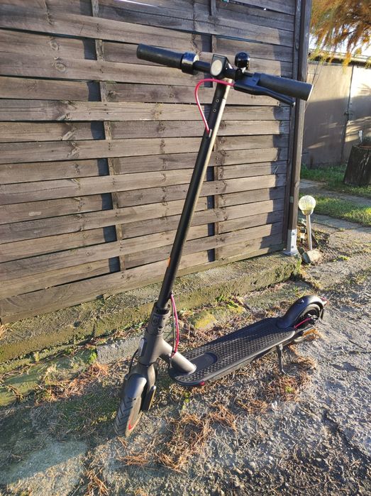 Hulajnoga elektryczna firmy Xiaomi Mi Electric scooter Pro 2.