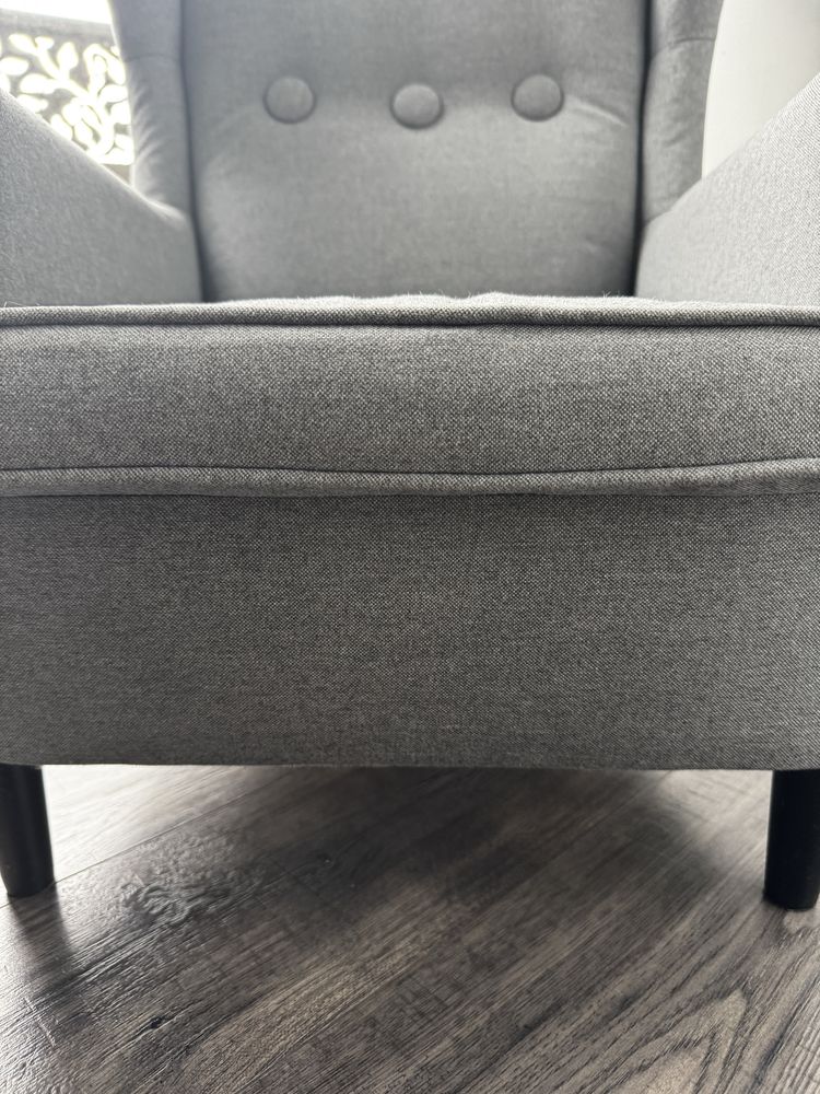 Fotel uszak IKEA (MAŁY) wymiary to wysokość 70 szerokość 57