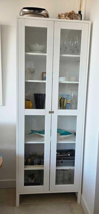 Vitrine, um local para guardar tudo bem visível