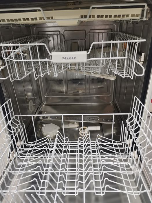 Посудомийні машина Miiele 4310 Active Eco