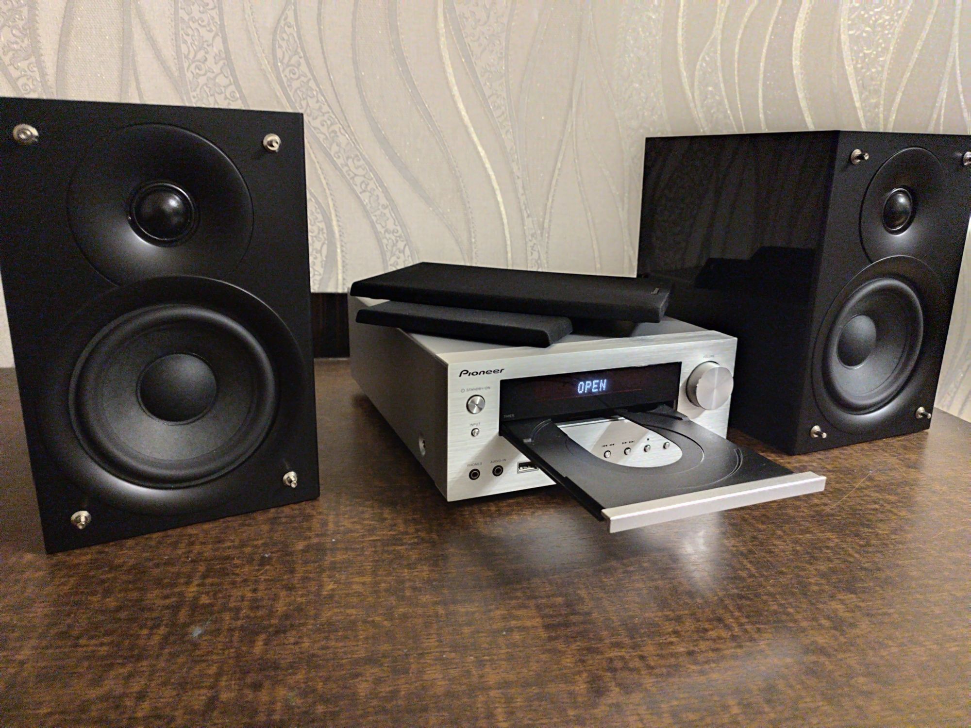 Аудіо система Pioneer X-HM51 (Bluetooth, Пульт!)
В дуже гарному стані
