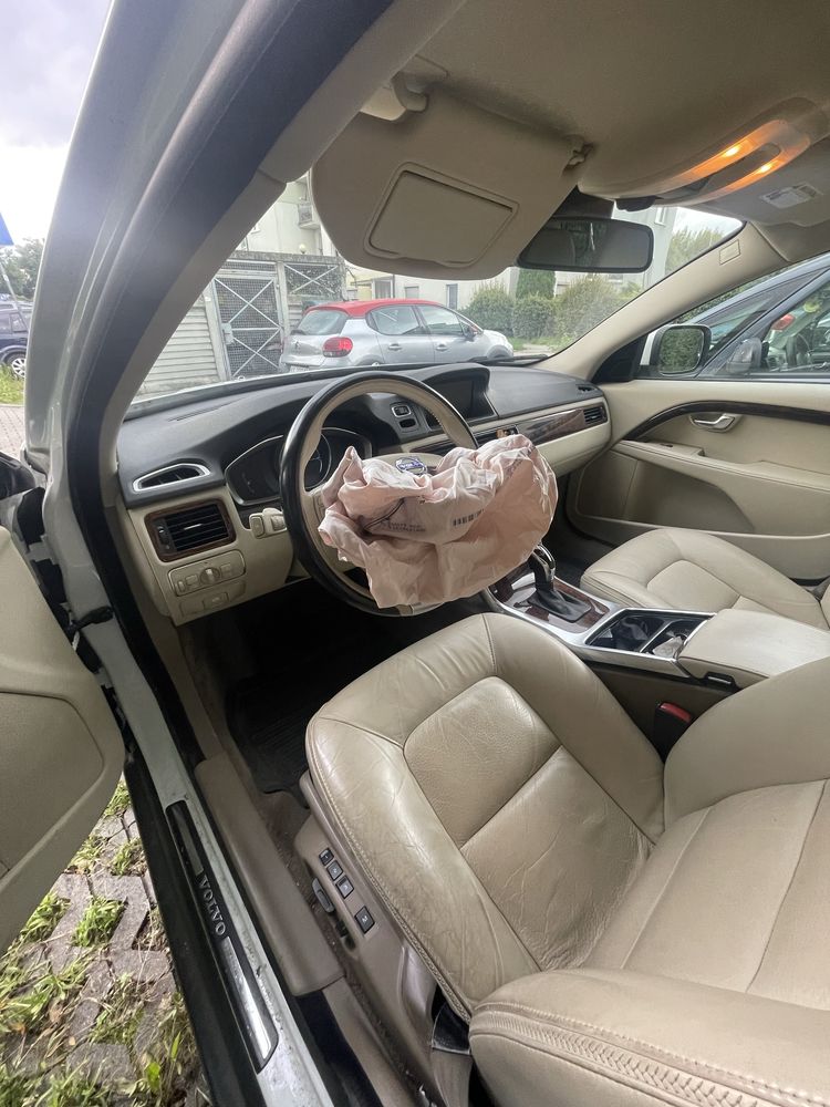 Volvo xc70, rok 2014