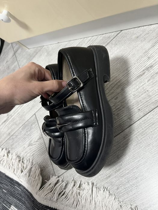 Туфлі з супінатором