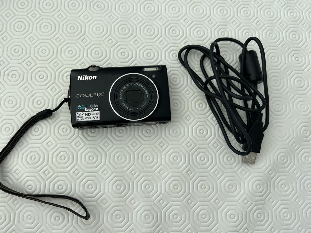 Maquica Fotografica Nixon Coodpix S5100