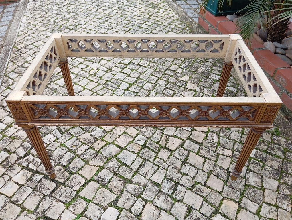 Mesa de apoio com tampo em brecha da Arrábida