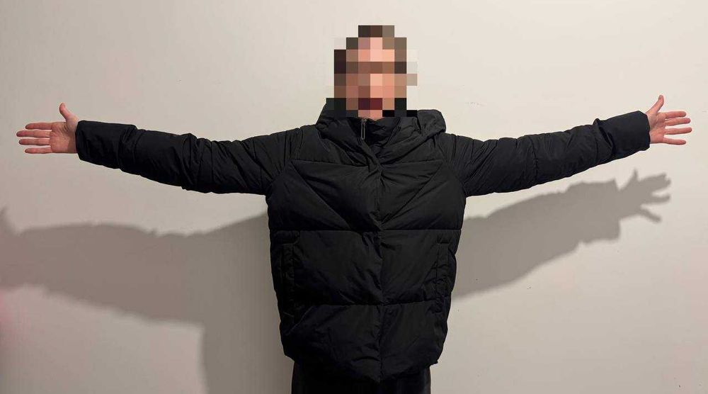 Жіноча стьобана куртка Reserved чорна