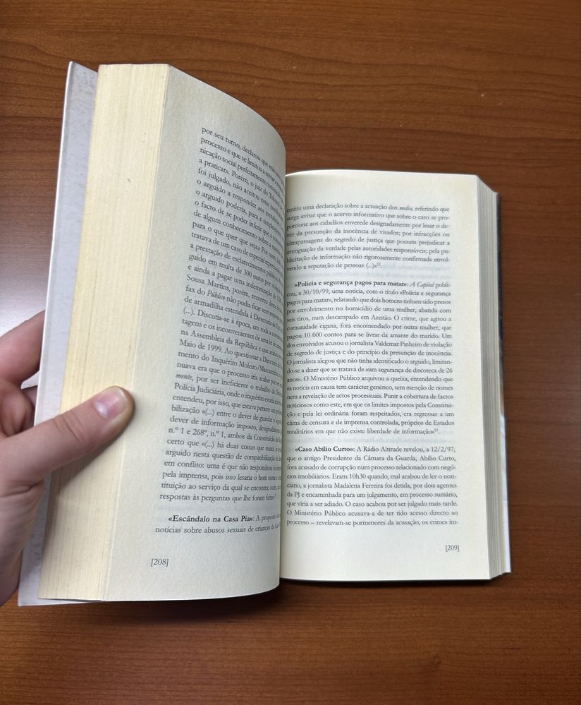 Livro Jornalistas e Tribunais de Sofia Pinto Coelho