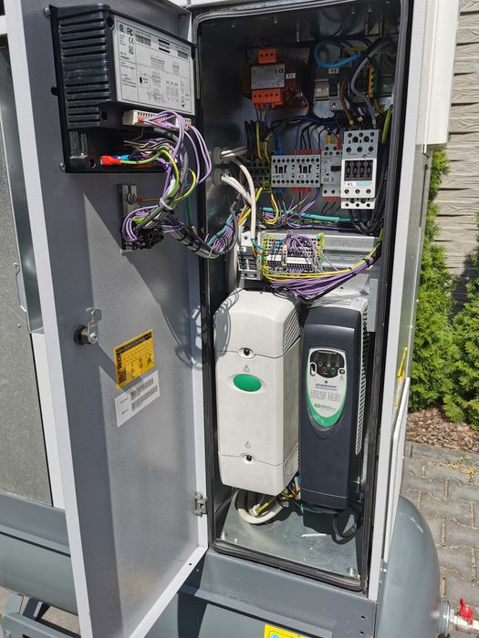 11kw 1700L/min +FALOWNIK + OSUSZACZ Sprężarka śrubowa ATLAS COPCO VSD
