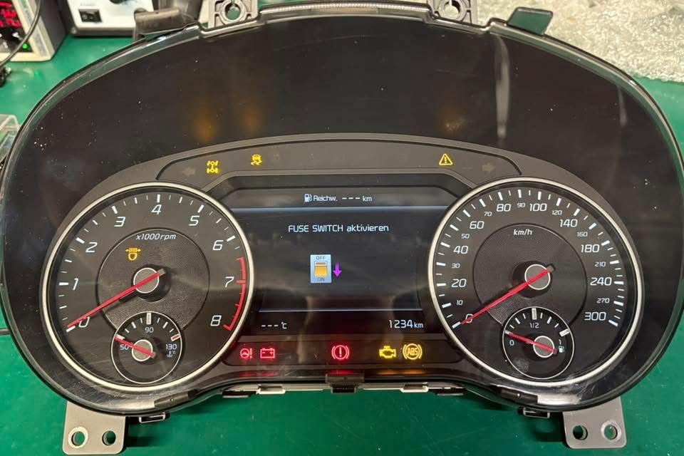Licznik Kia Stinger EU duzy lcd kolorowy menu gt crash kluczyki mapy