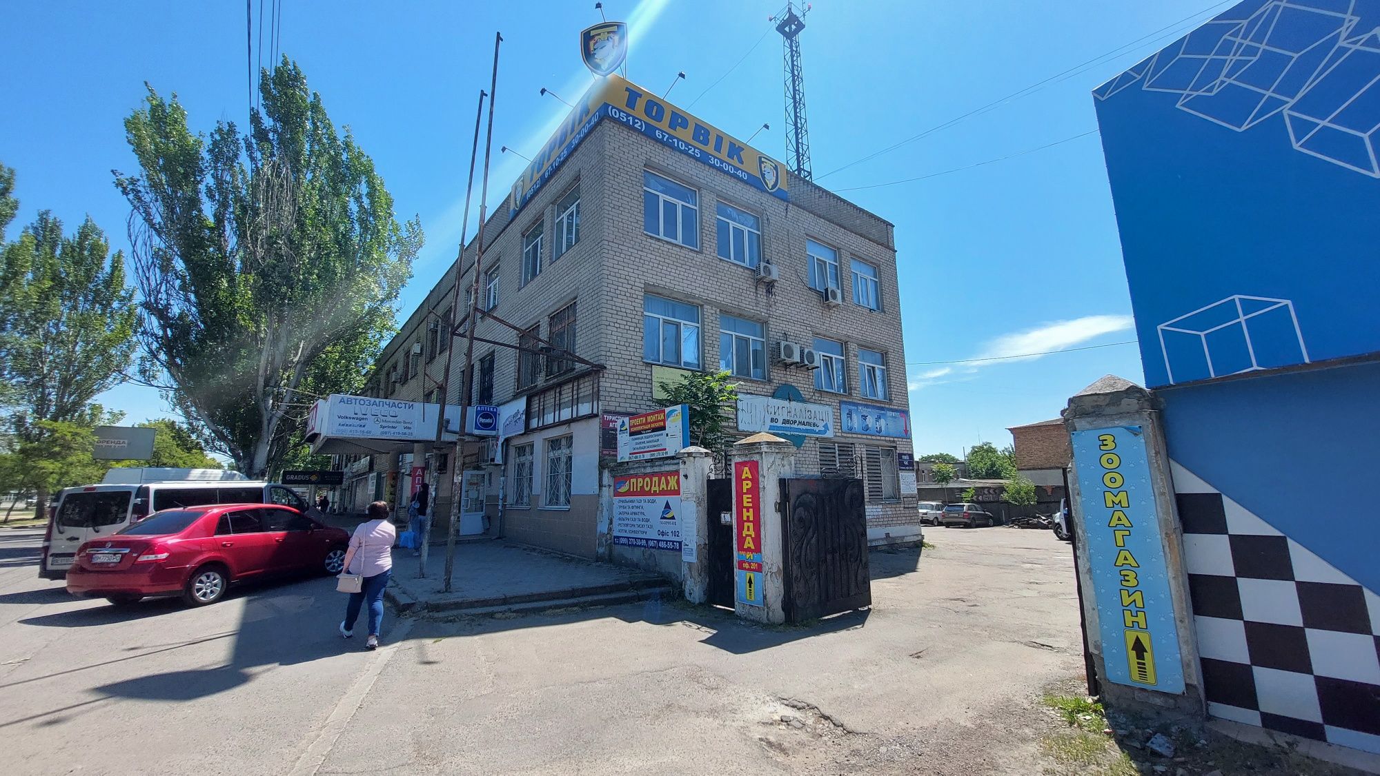 Фасадное помещение 209м р-н Автовокзал под Аптека Клиника Магазин Банк